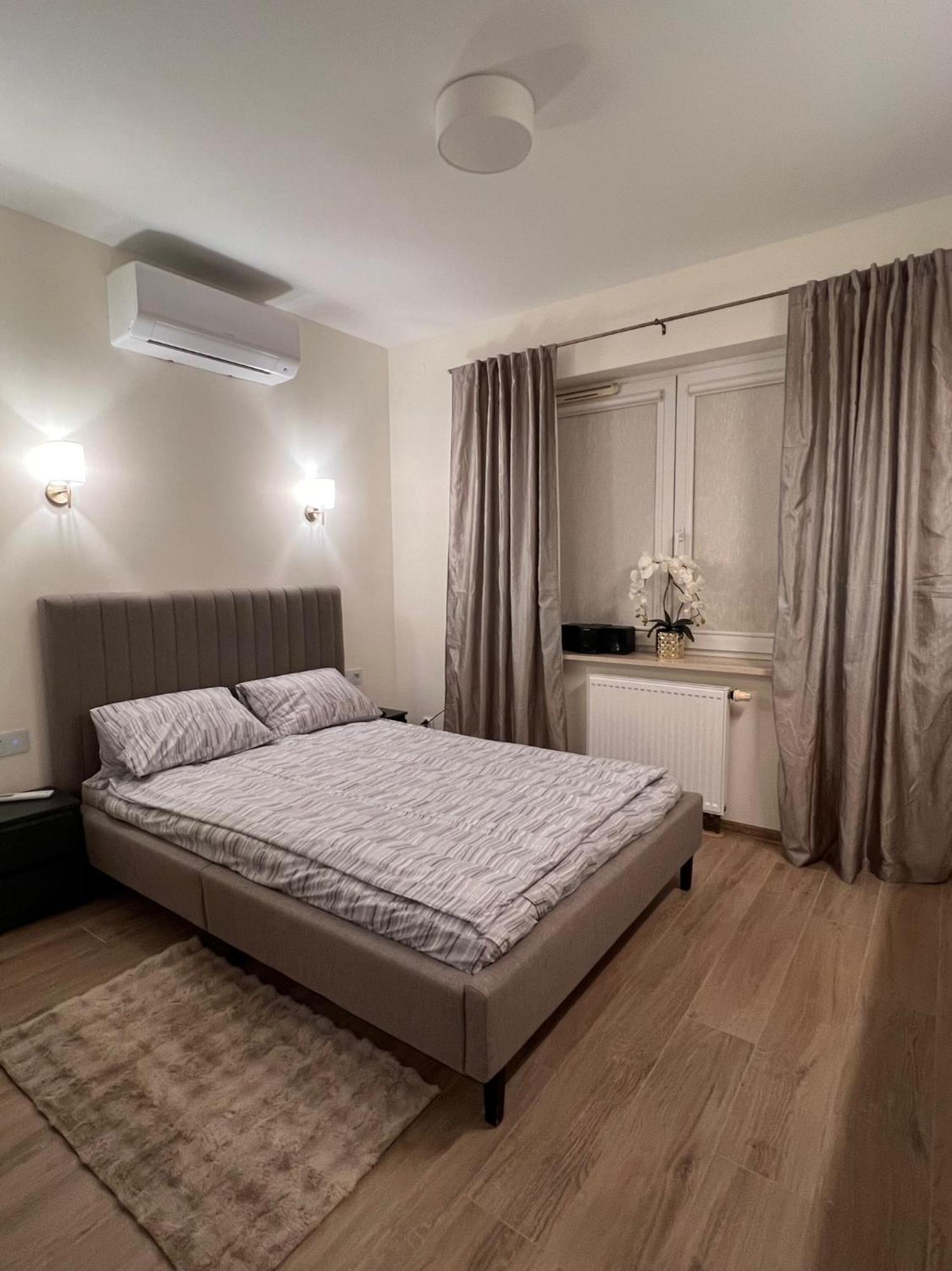 Apartament 70 Metro Varşova Dış mekan fotoğraf